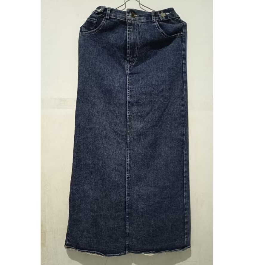 Preloved rok jeans span/ rok jeans wanita/ rok anak muda/ rok span
