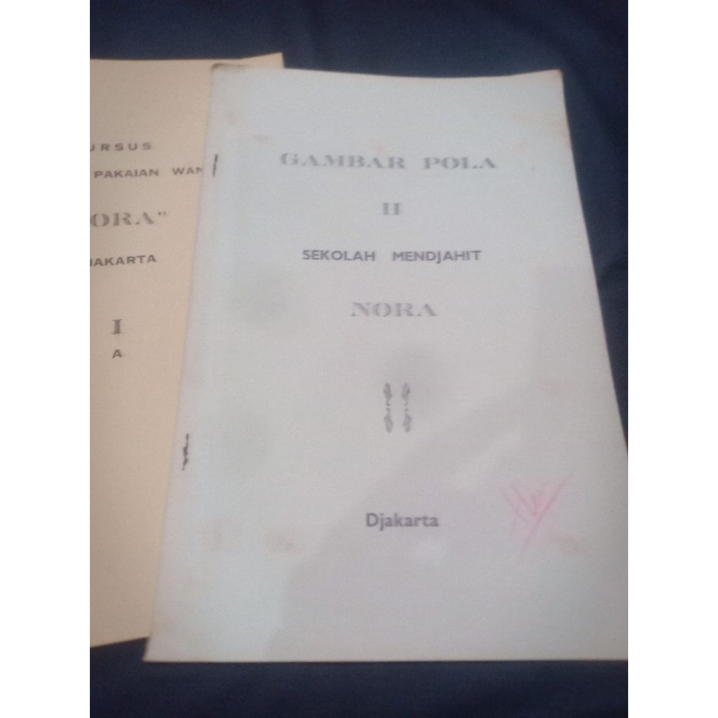 kursus menjahit pakaian wanita 1/3