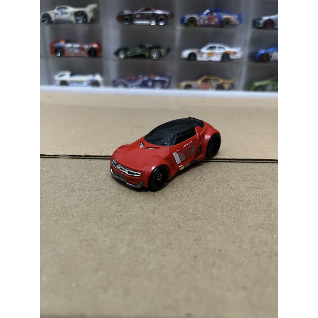 hot wheels high voltage base floating (timbul)
