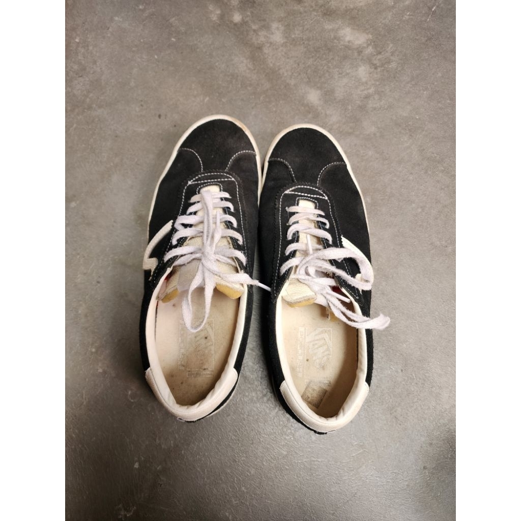 Sepatu Preloved Vans Sport (Black/White) Suede