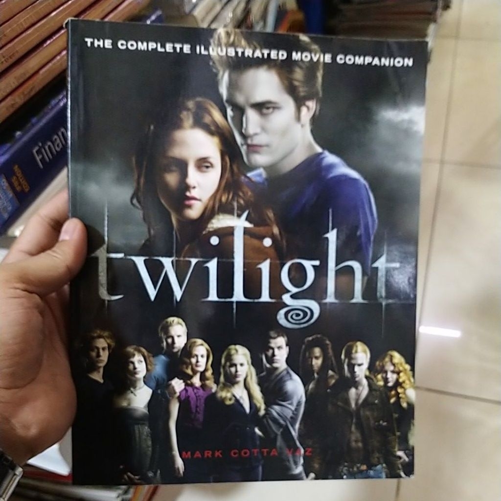 buku import the complete illustrated movie companion twilight original