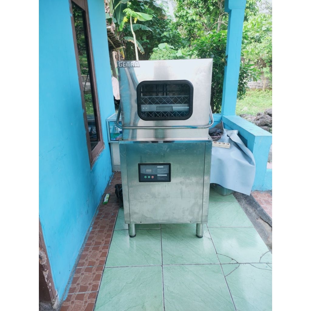 mesin cuci piring getra kwd 690st