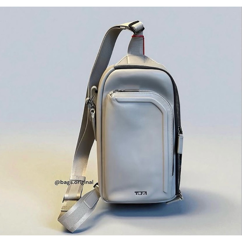 tumi gregory sling pack