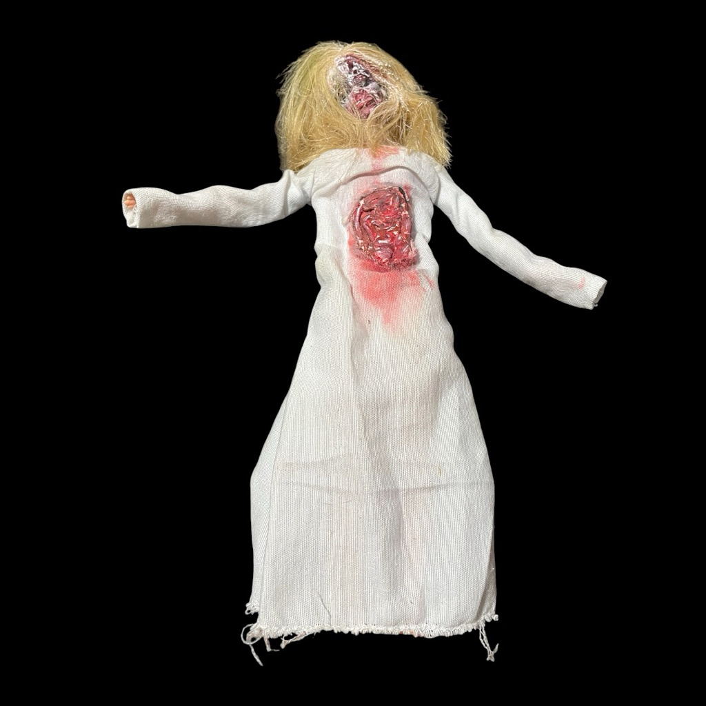 figur hantu kuntilanak