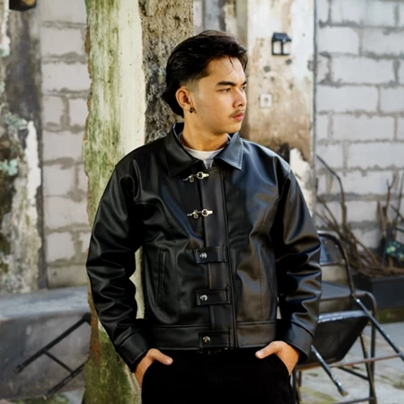 BOZRVK - Kait Clasp Leather Jacket Putih - Jaket Kulit Sintetis