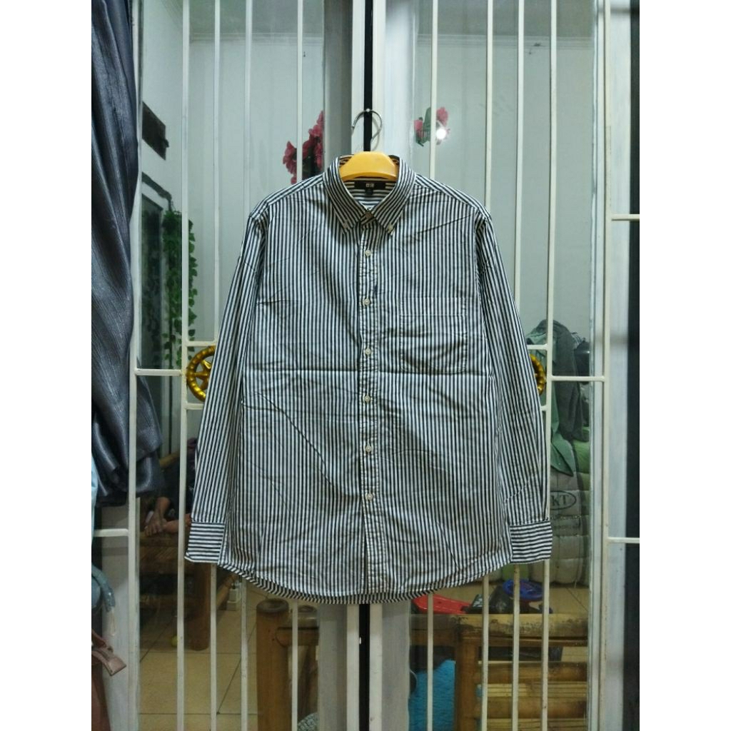 kemeja uniqlo stripe M kemeja garis casual pria murah terbaik