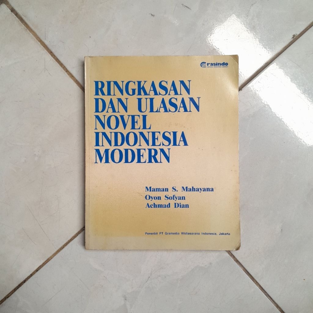 Buku Ringkasan dan Ulasan Novel Indonesia Modern