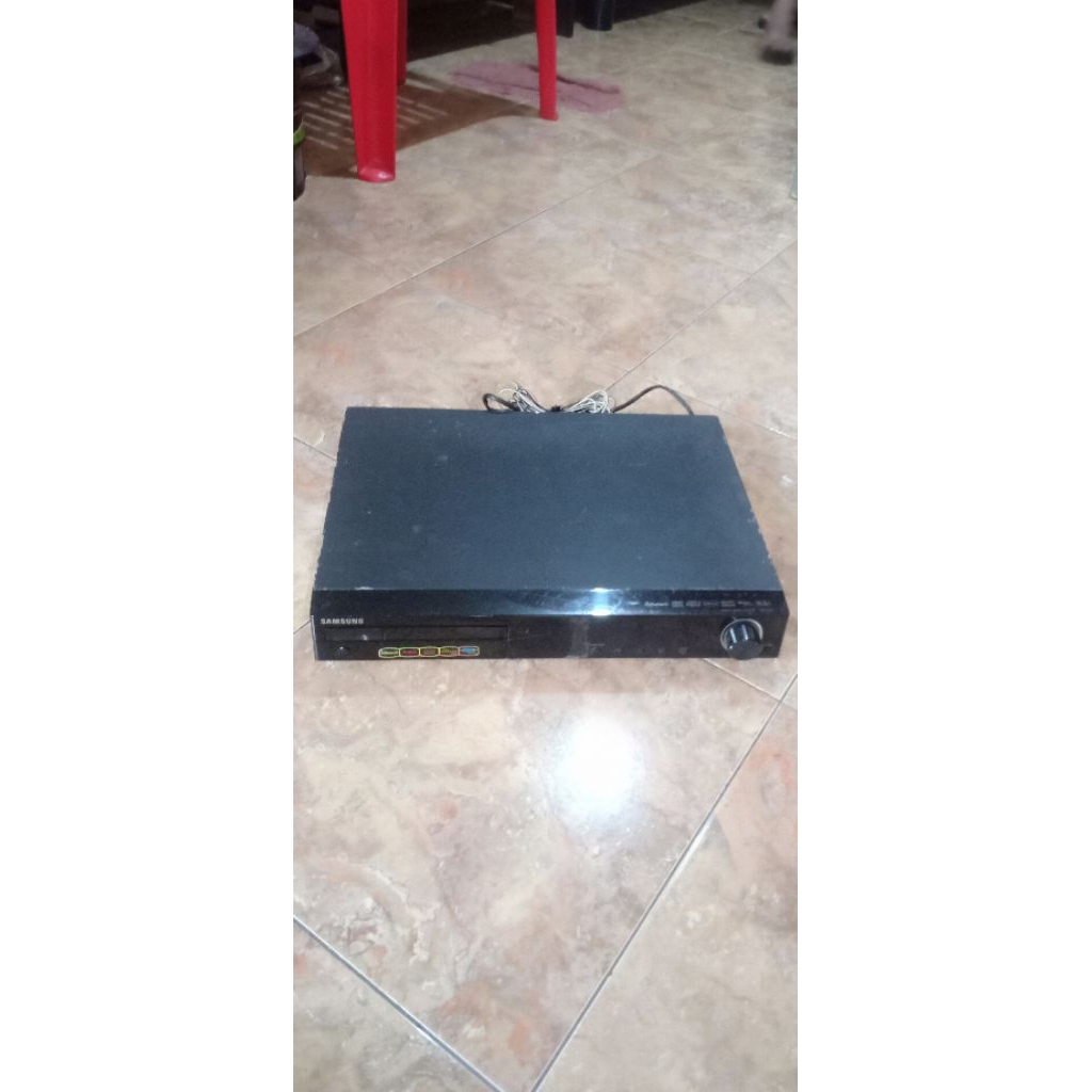 DVD VCD CD PLAYER SAMSUNG HOME CINEMA SYSTEM HT-TZ315 NORMAL READY