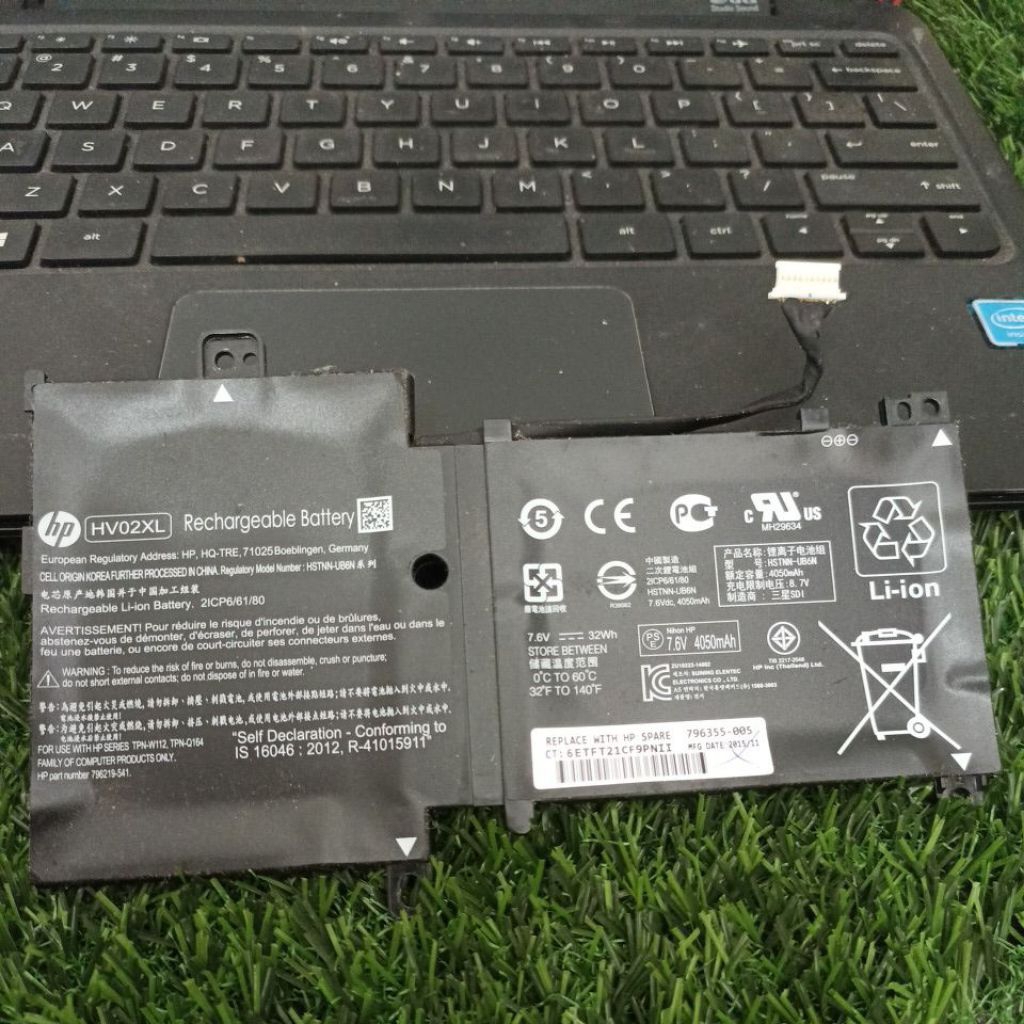 baterai netbook hp 11 HV02XL