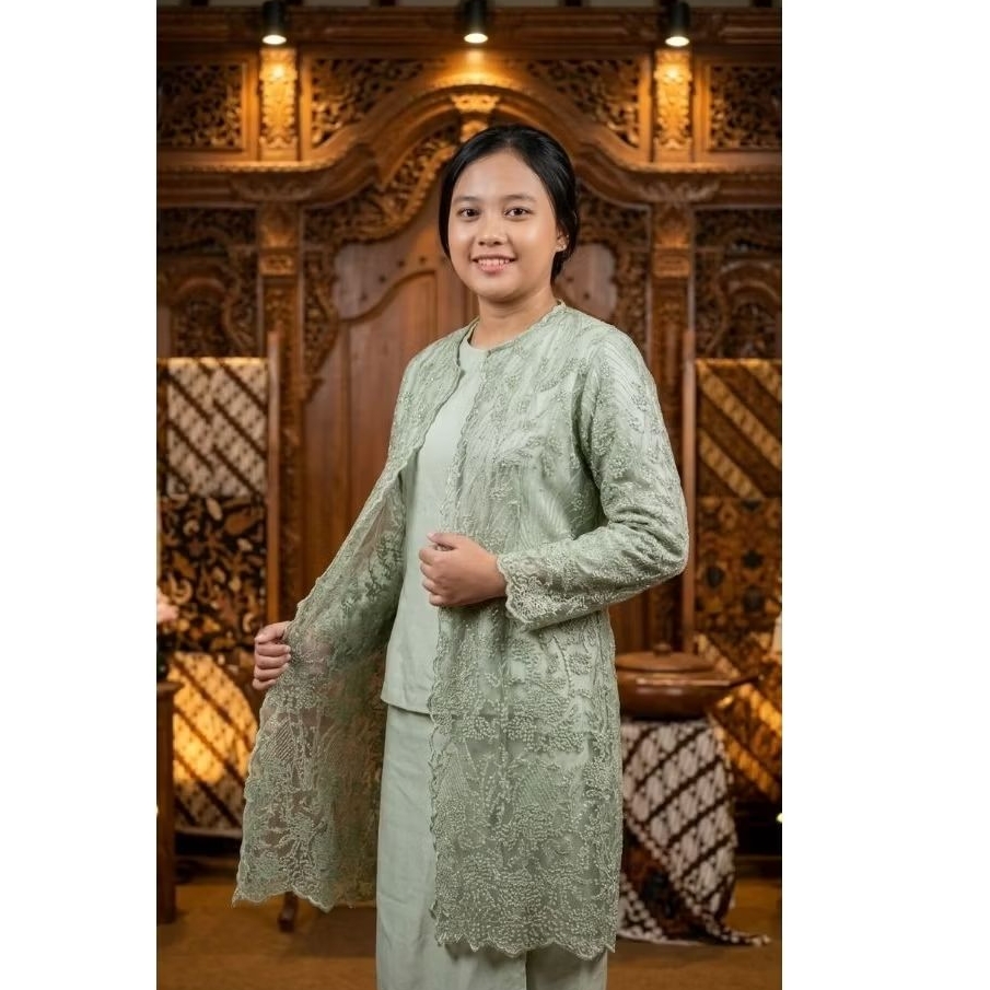Set Kebaya Renda Hijau Daun Muda Murcewear