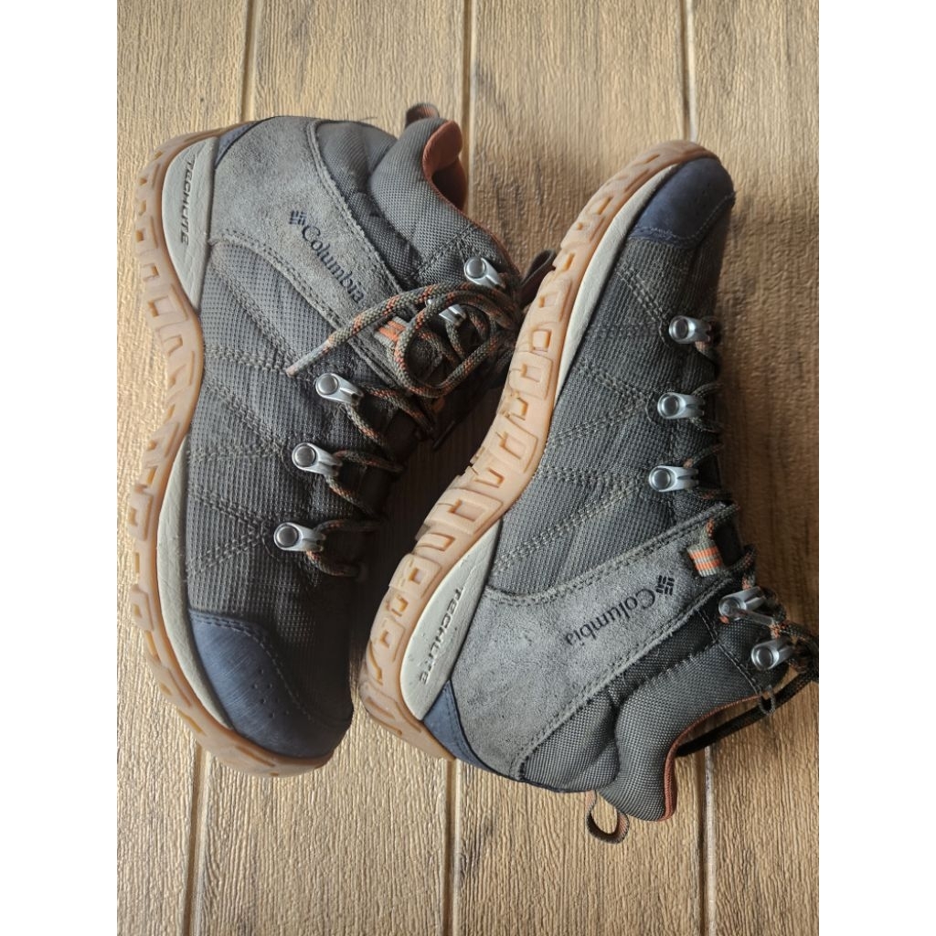 Sepatu Outdoor Columbia high