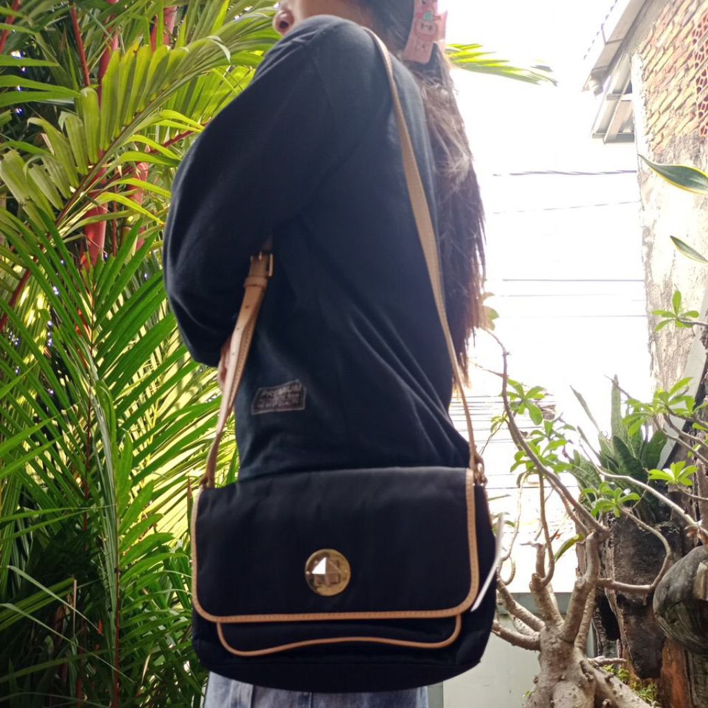 tas kate spade sling bag nylon hitam