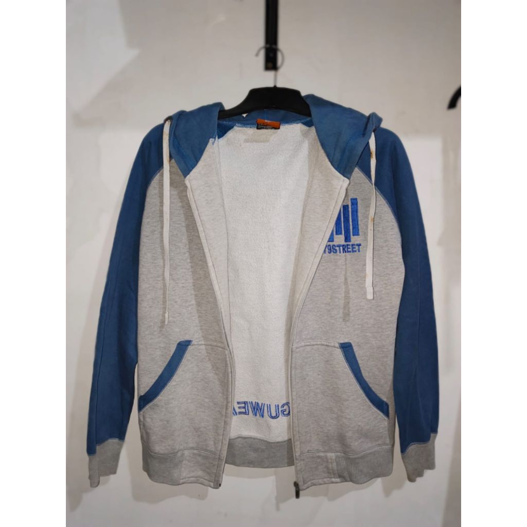 Hoodie Zipper SALIGU (PRELOVED PRELOVED)