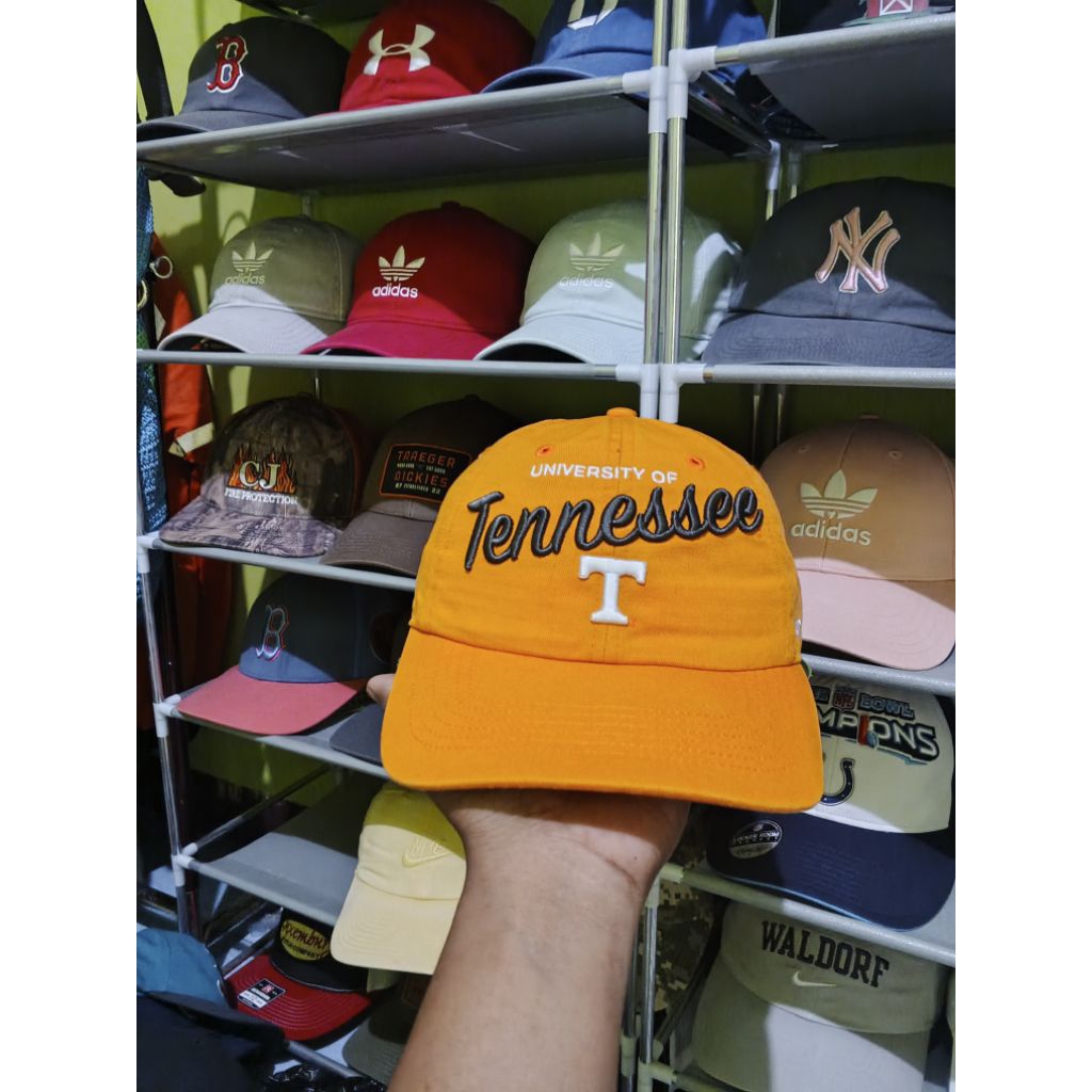 Topi Second Brand Unisex 47 ( mulus banget )
