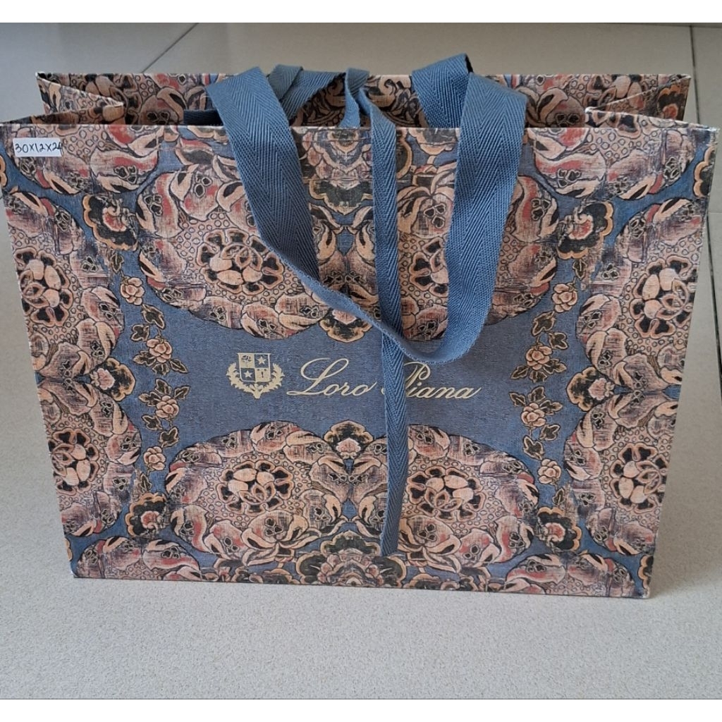 PaperBag LoroPiana Ori msh mulus 30x12x24