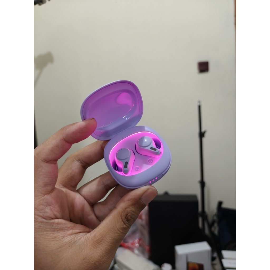 TWS VYATTA AIRBOOM phantom