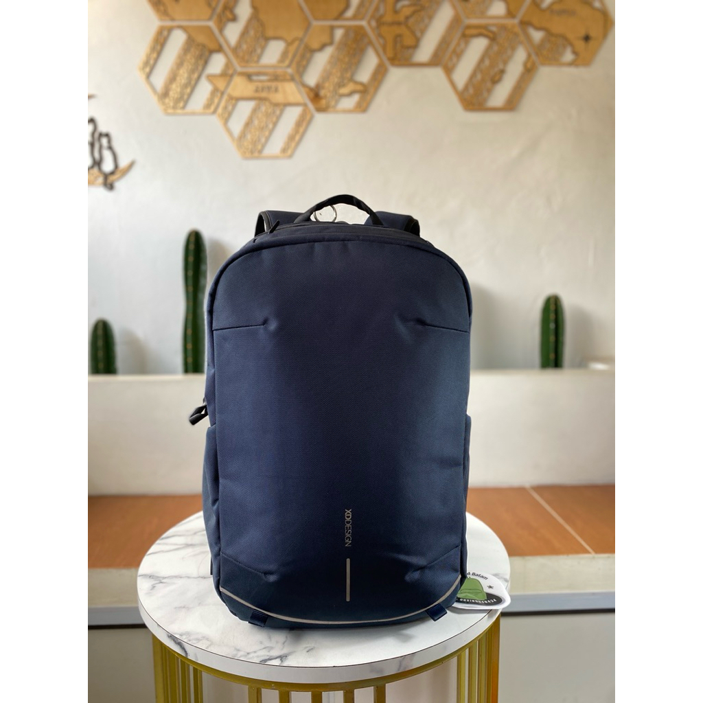 Bckapack XD-Design 17 inchi laptop