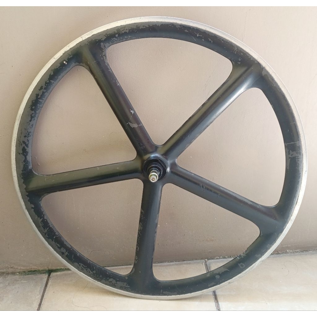 Wheelset depan 700c Aerospoke RAW