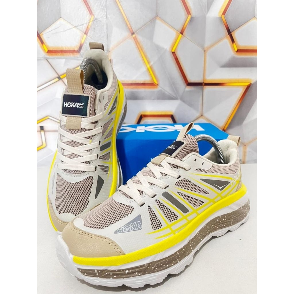 Sepatu trail n run Hoka Oneone