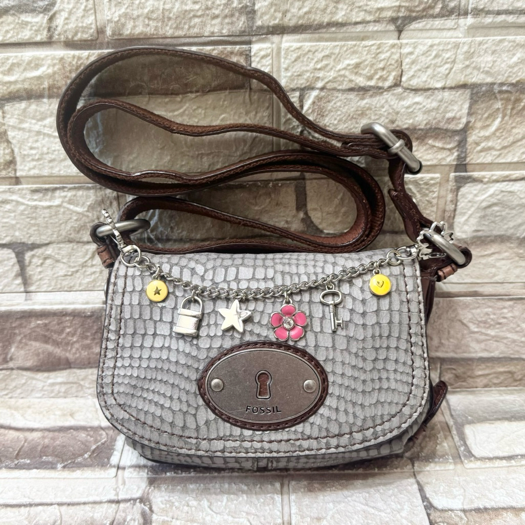 667# NET-Preloved Fossil Maddox Small Snake Skin Embossed