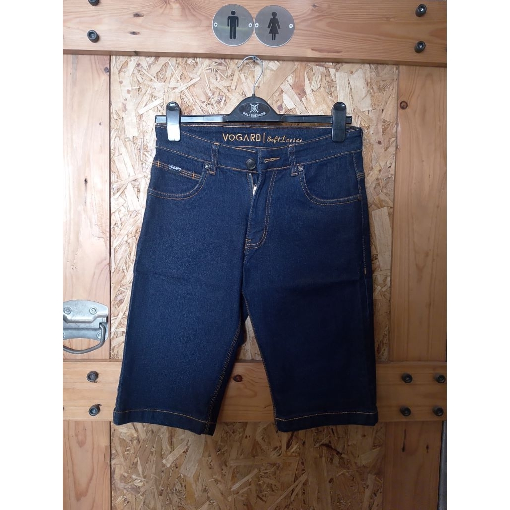 CELANA JEANS PENDEK VOGARD | CELANA PENDEK DISTRO