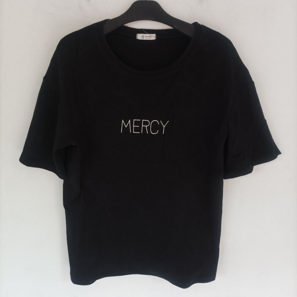 KAOS OBLONG HITAM PRIA SECOND YM FAMILY SIZE M X099
