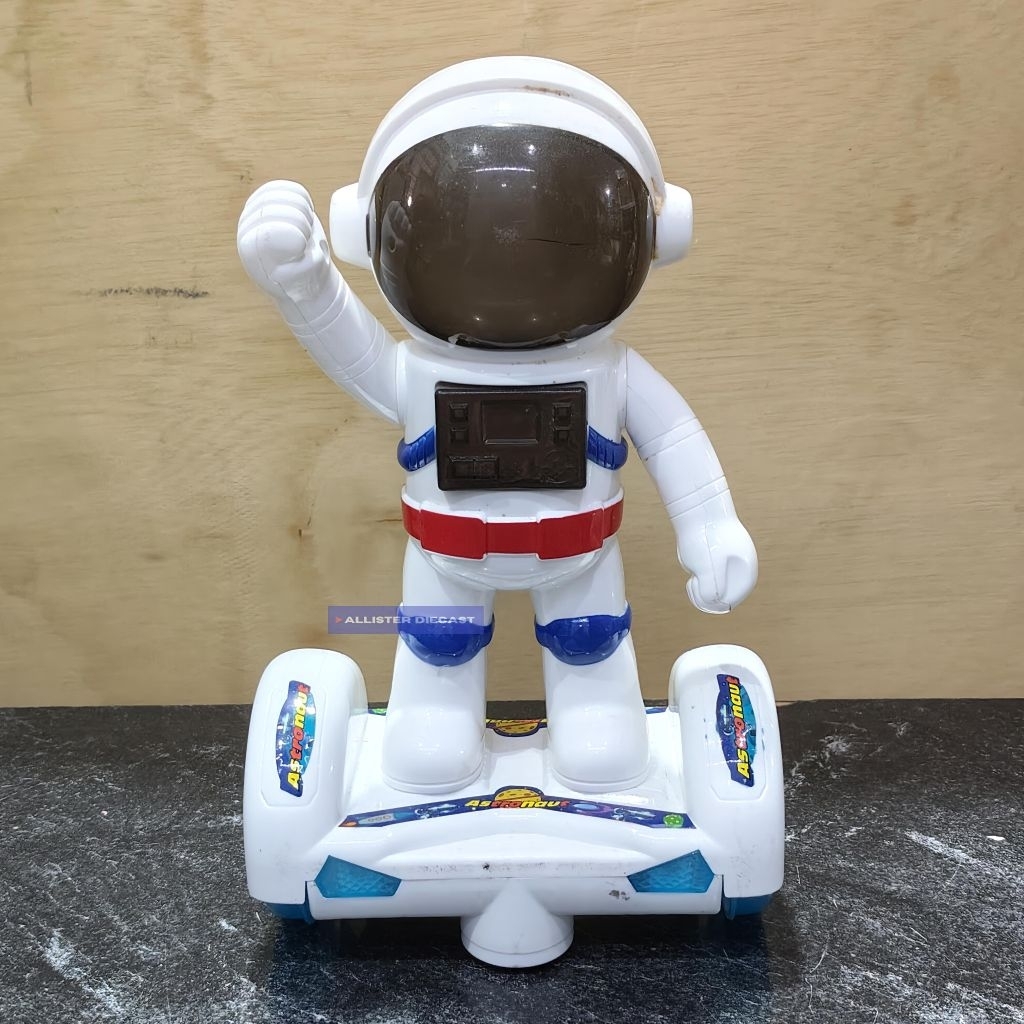 BEKAS Mainan Astronot Figure Astronot Figura Astronot Mainan Figure Astronaut Patung Astronaut Actio
