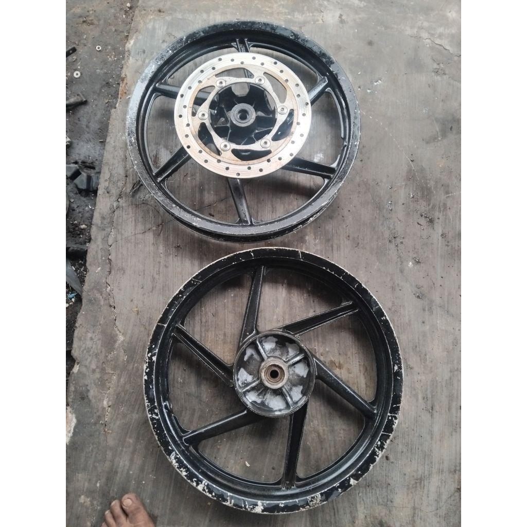 velg pelg bintang racing bajaj pulsar 135cc 180cc 220cc ring 17 pnp cocok rubah buat cb gl
