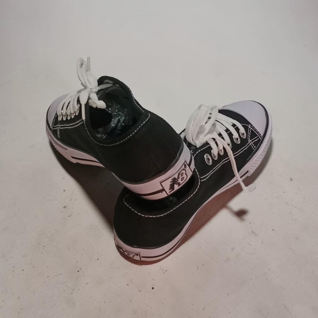 Sepatu Pria dan Wanita HitamPutih Mb/MASTER BASKET