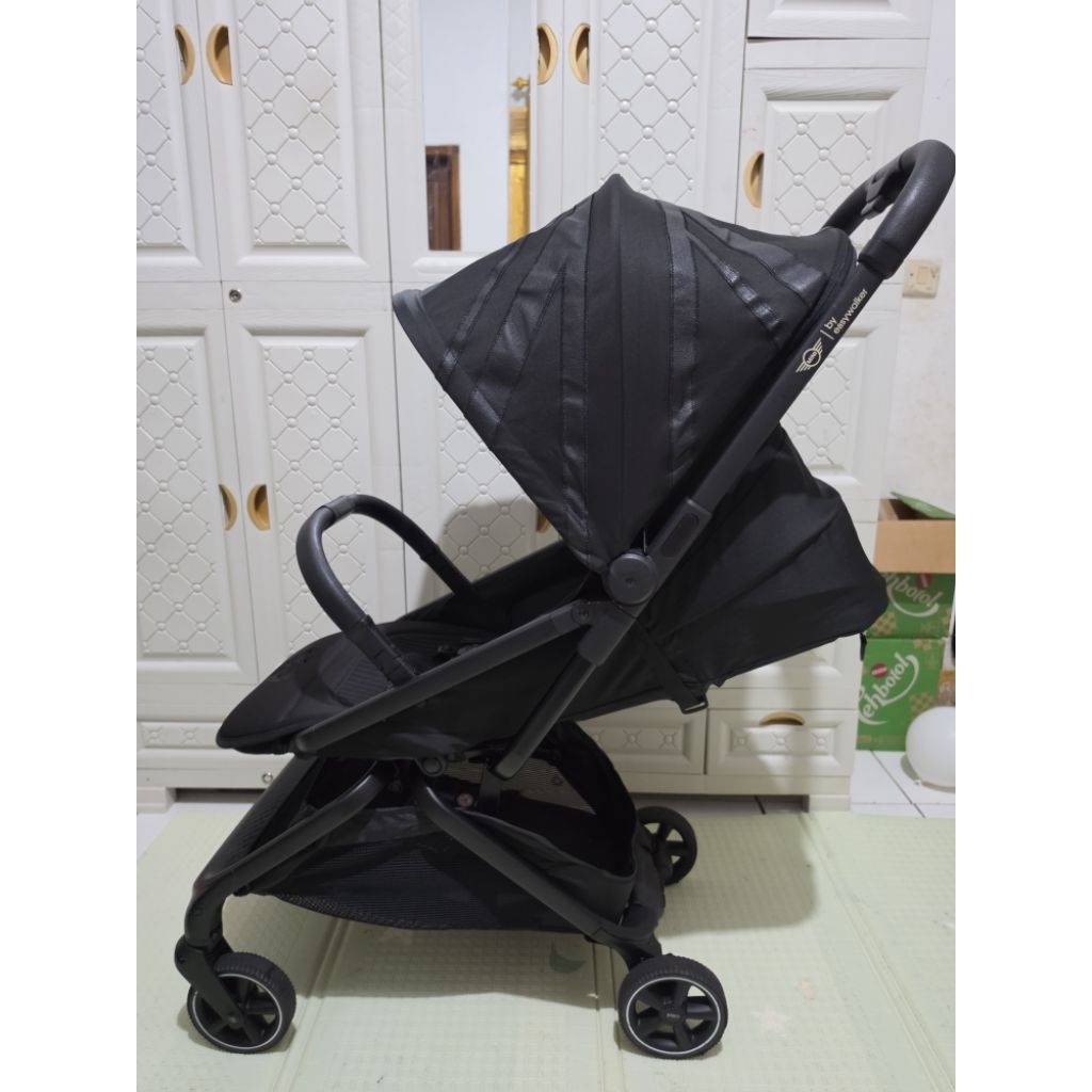Easywalker mini S - Black Stroller Preloved