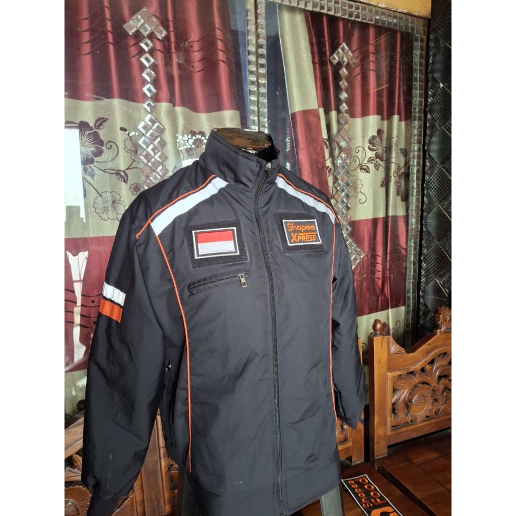 jaket shopee express bordil bisa lepas