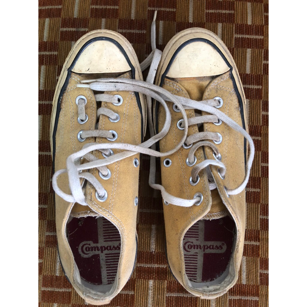 preloved sepatu converse