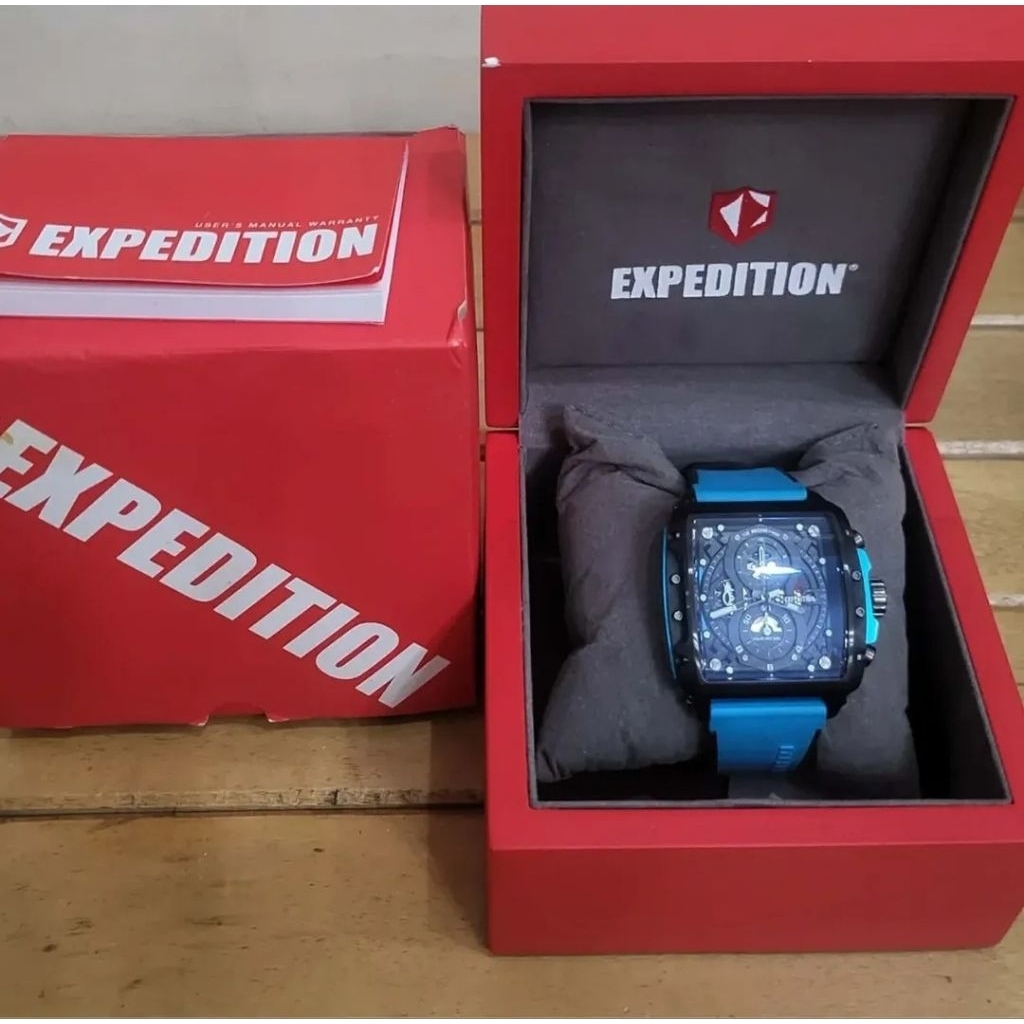 Expedition E 6811 M
