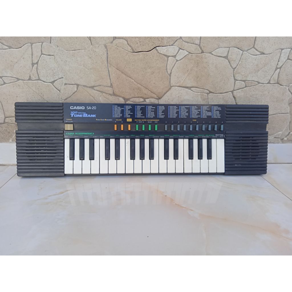 Piano CASIO SA20