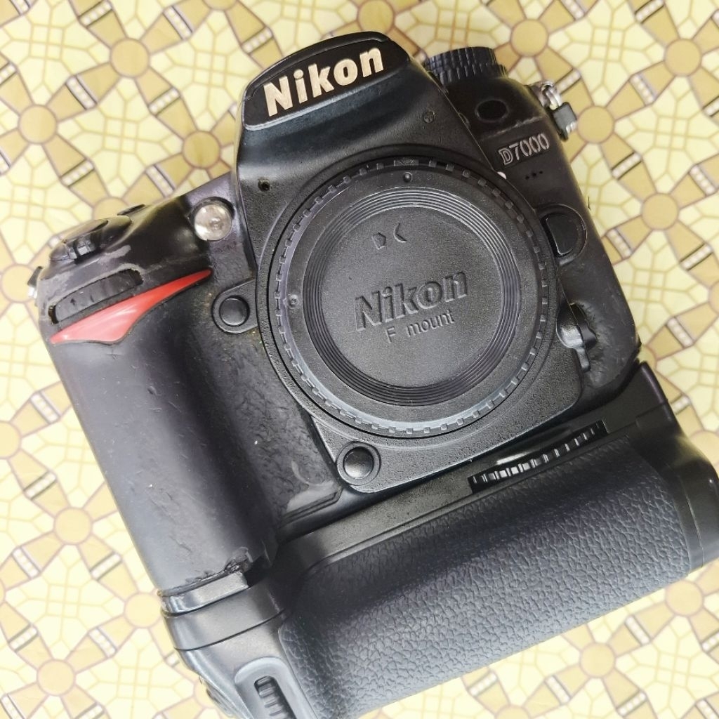 Kamera Dslr Nikon D7000 Body Ony