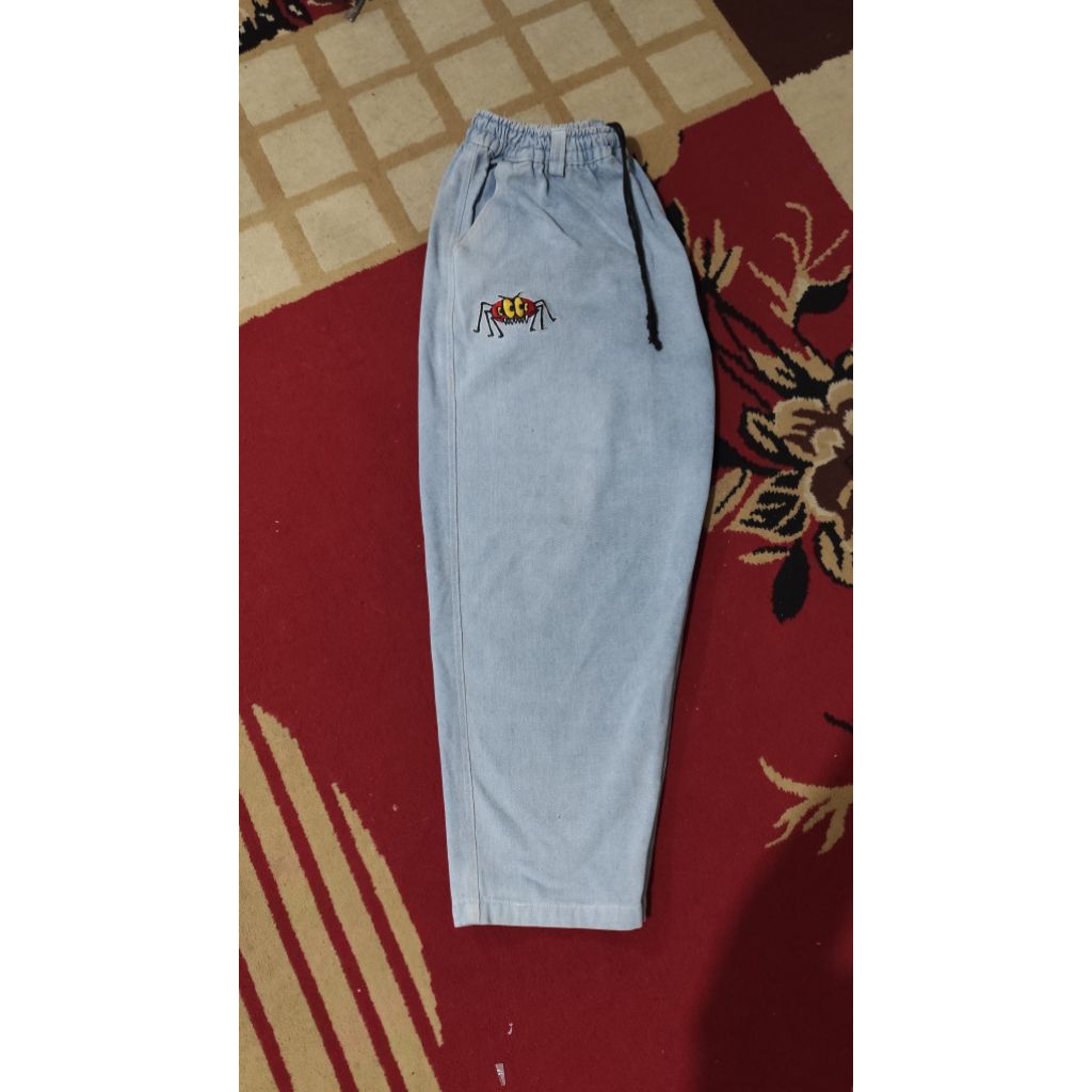 m3ndo laba laba polos