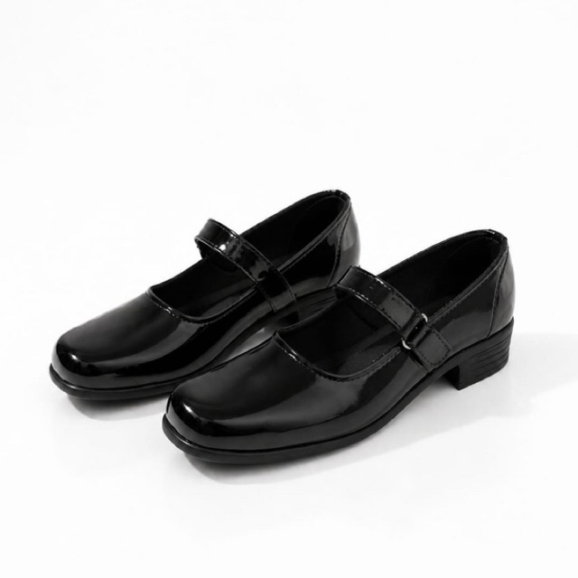 Sepatu pantofel paskibra wanita hitam