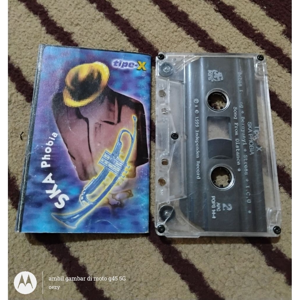 Kaset pita Tipe-X ~ ska phobia
