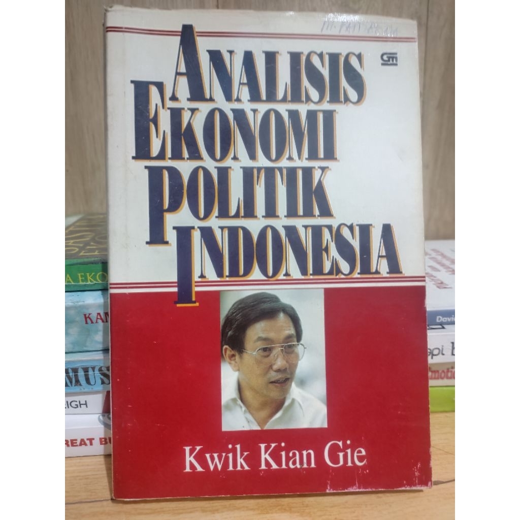 Buku Analisis Ekonomi Politik Indonesia (preloved)