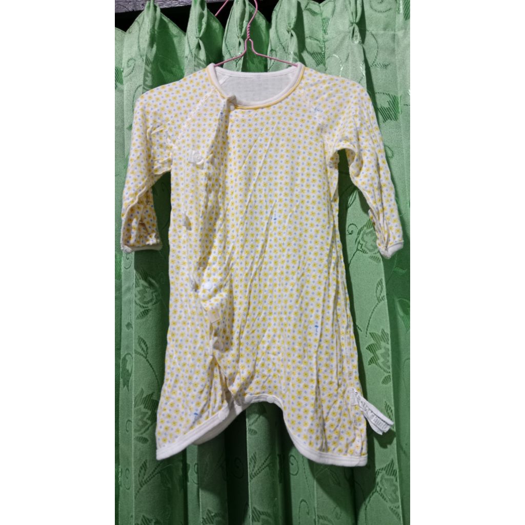 preloved jp bayi moimoln tag 60 minus ada lubang sdikit