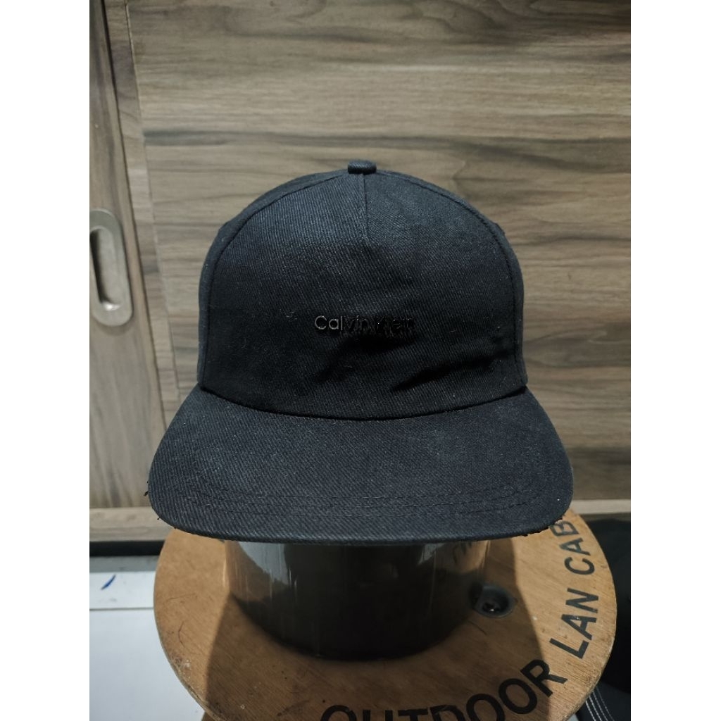 Calvin Klein topi Calvin Klein logo Besi setelan besi embos