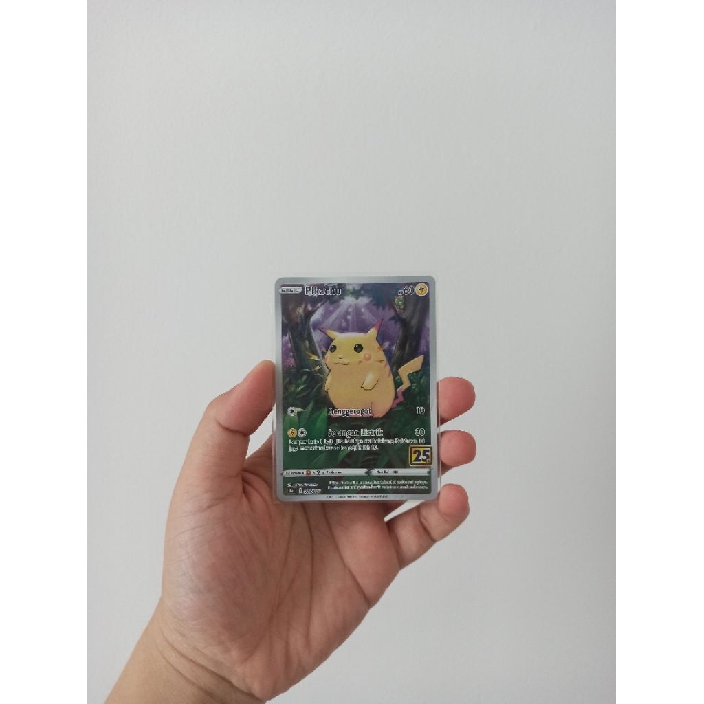Kartu Pokemon Pikachu 25th Anniversary