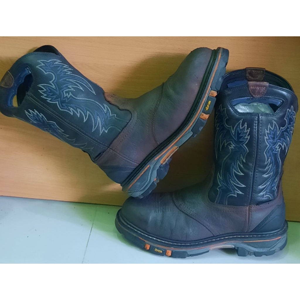 Sepatu Safety CODY JAMES 44