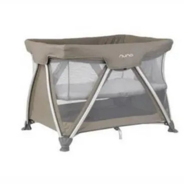 (sewa) Nuna Sena Safari Travel Cot