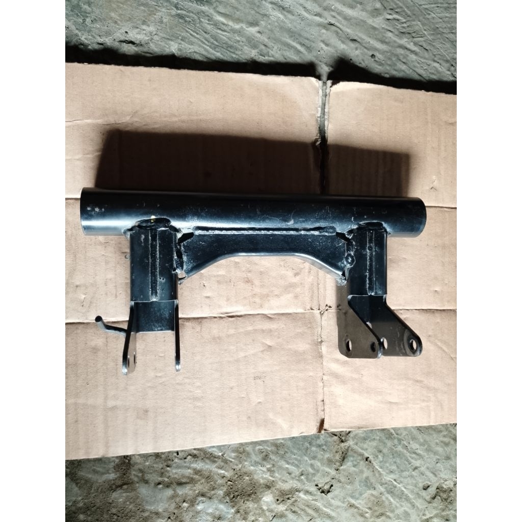 Mounting ayunan mesin yamaha Aerox 155 old original