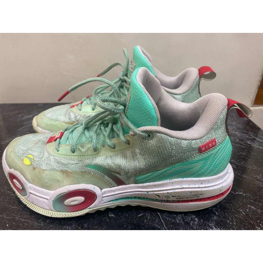 Sepatu Basket ANTA ATTACK 1.0 dari Wah Yan Ching Nin, berwarna hijau pastel aksen merah, Size 42,5 i