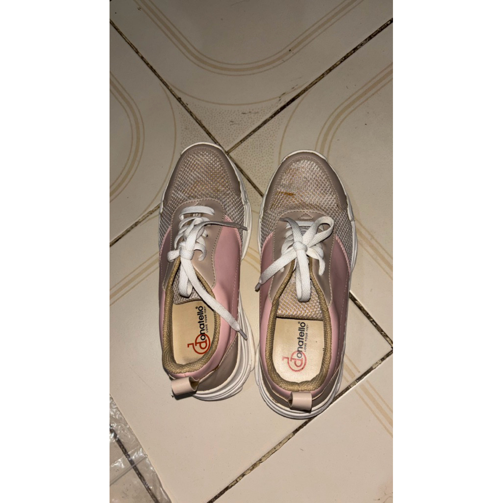 Preloved Sepatu Kets Donatello
