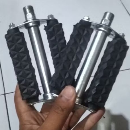 PEDAL SEPEDA ONTEL ONTA KEBO KLASIK