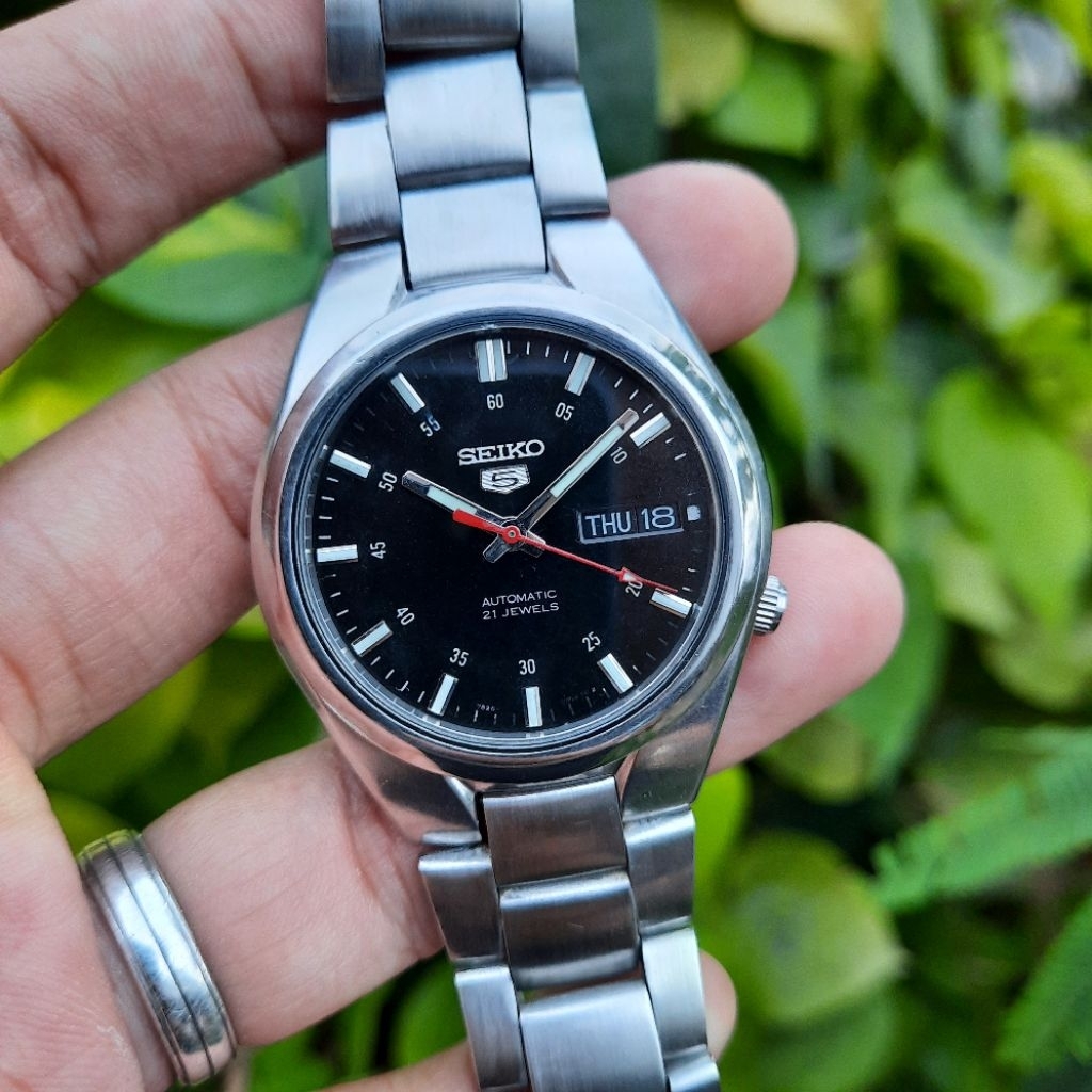 Seiko 5 Automatic SNK617K1 Hitam Black SNK617 7S26-02F0 #2