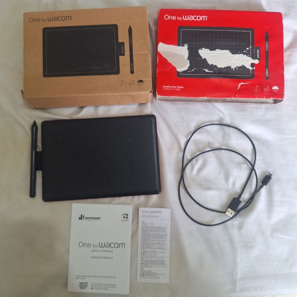 Wacom One Drawing Pen Tablet CTL-472 second